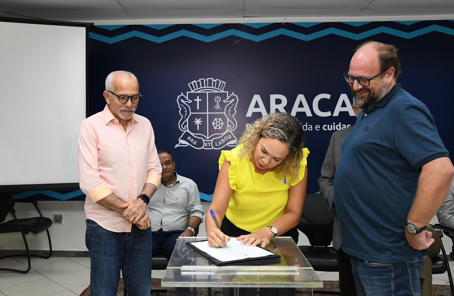 Carolina Bomfim é diretora do CCAA/UFS. (Foto: Ana Licia, Ascom/PMA)