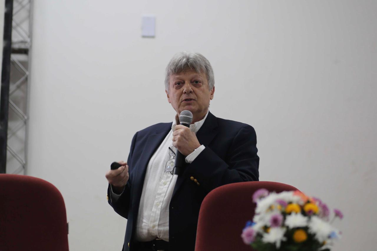 Eduardo Amadeu Dutra foi palestrante na VI Sempi. (Foto: Yan Lima/ASCOM UFS)