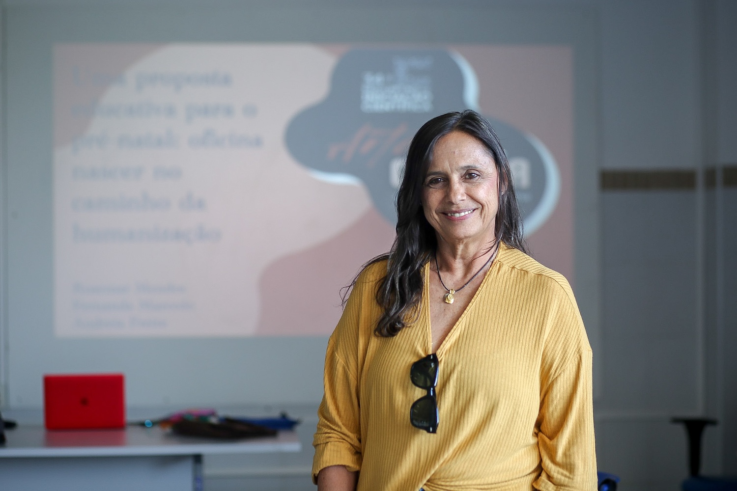 Legenda: Rosemar Mendes, professora e organizadora da oficina. (Foto: Elisa Lemos/Ascom UFS)