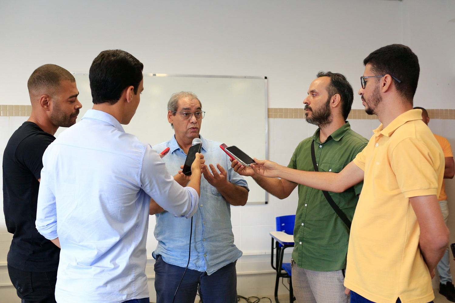Media training simula entrevistas com participantes (Foto: Janaína Cavalcante/Ascom UFS)