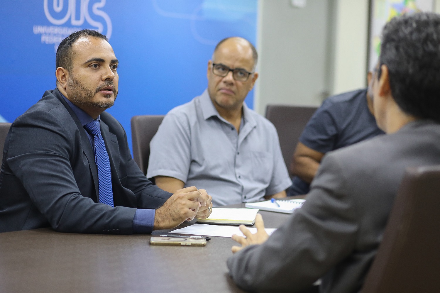 Procurador Igor Miranda explica que ideia é retomar diálogo para proteção animal (Foto: Elisa Lemos/Ascom UFS)
