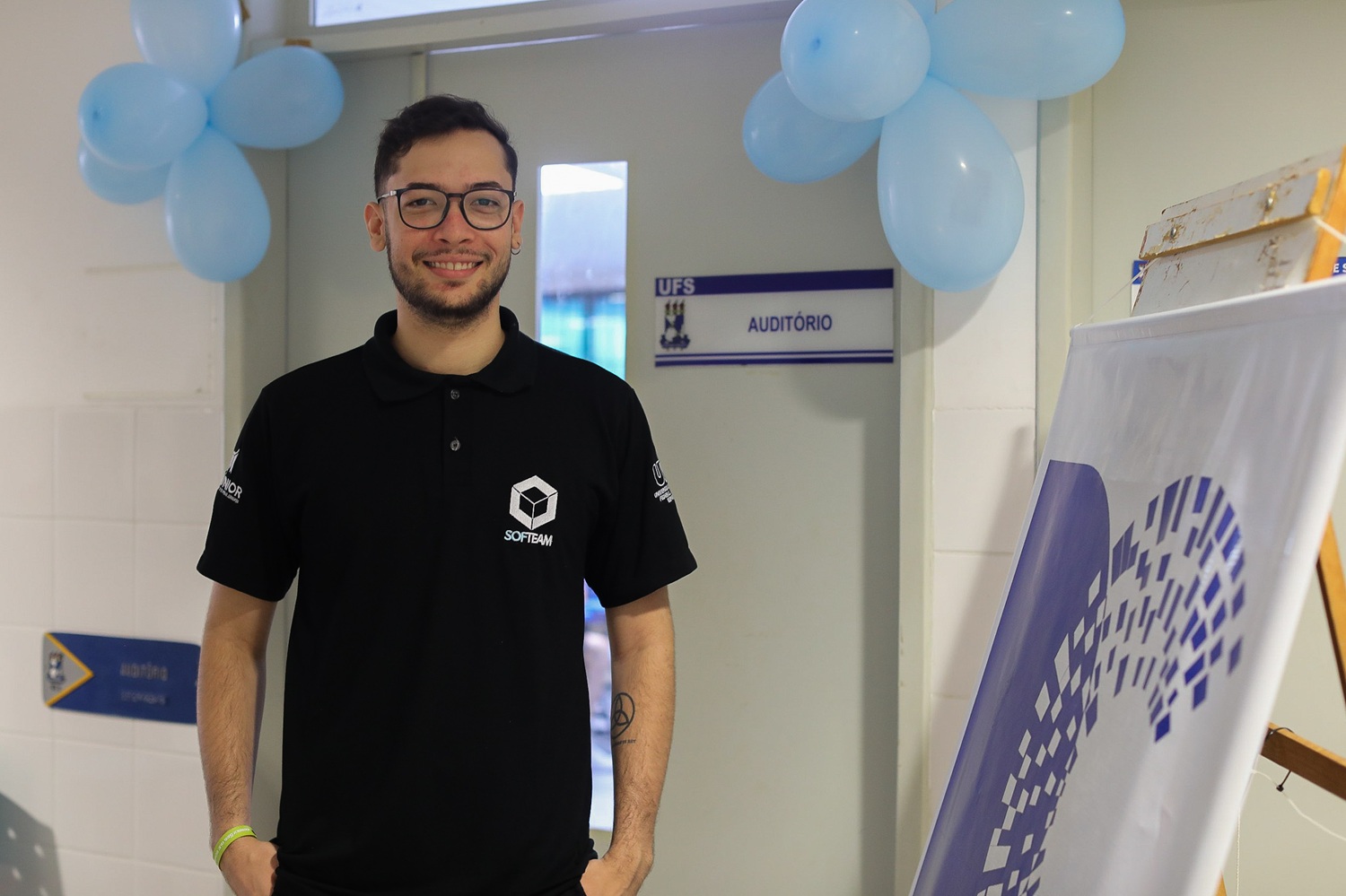 Enzo Guilherme é o presidente da Empresa Junior de Computação SofTeam. (Foto: Elisa Lemos/Ascom UFS)