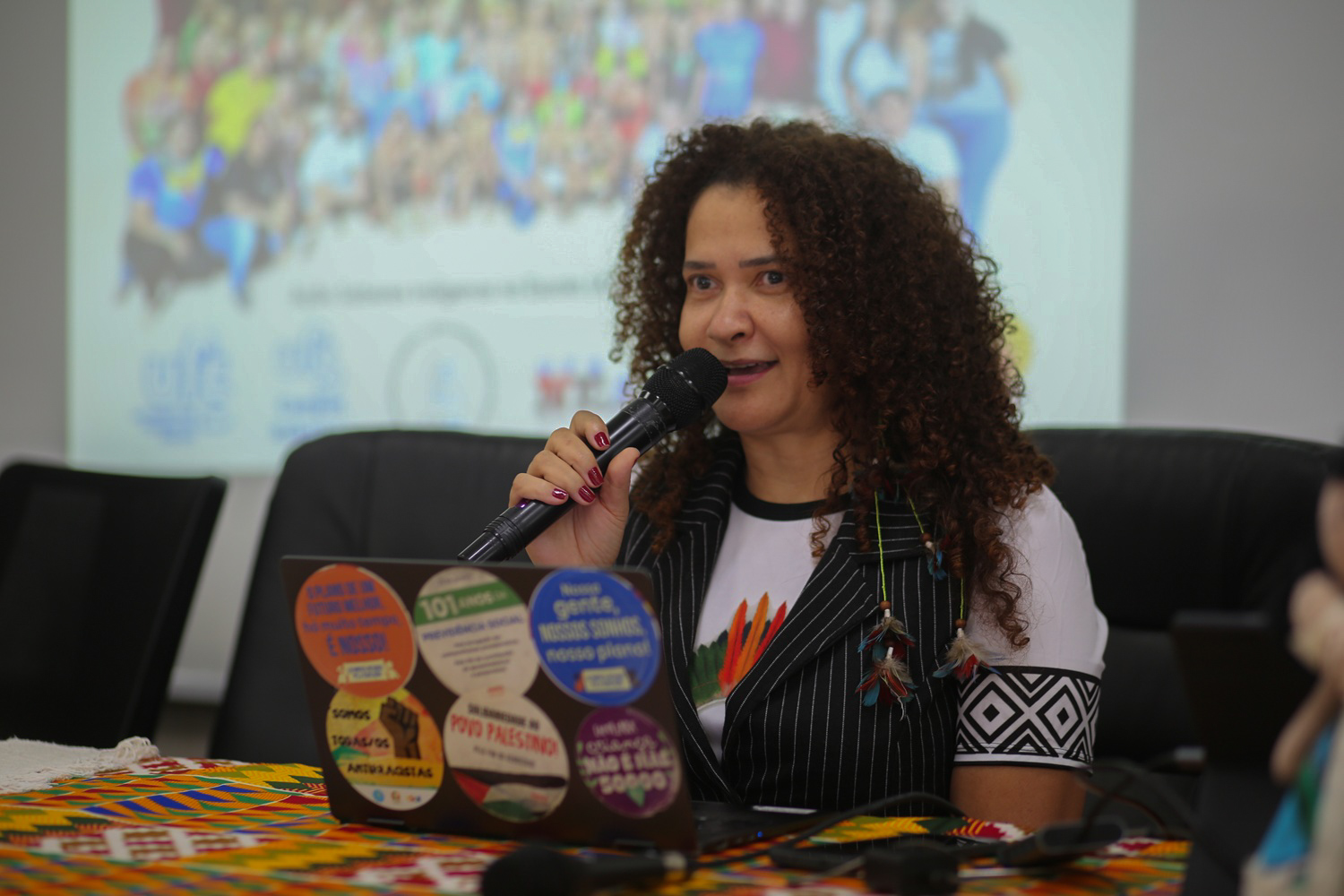 Edinéia Tavares é coordenadora da ação 'Saberes Indígenas na Escola' (Fotos: Janaína Cavalcante/Ascom UFS)