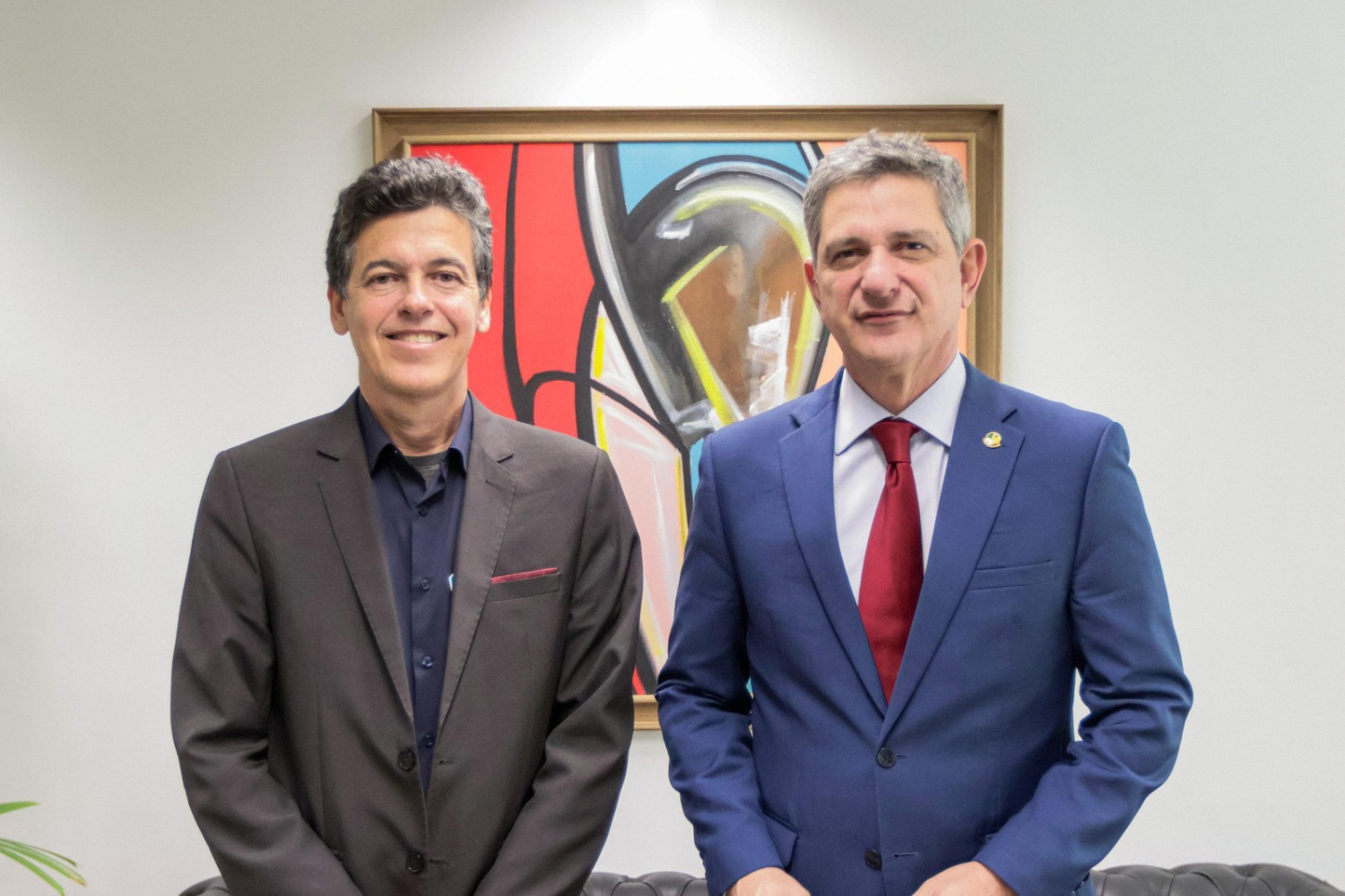Reitor André Maurício e senador Rogério Carvalho (Foto: Daniel Gomes/Ascom Senador Rogério Carvalho)