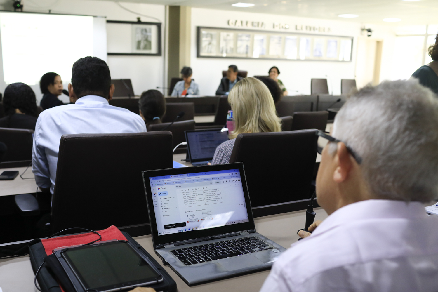 Reunião do Conepe aconteceu na Sala dos Conselhos Superiores, no prédio da Reitoria (Foto: Adilson Andrade/Ascom UFS)