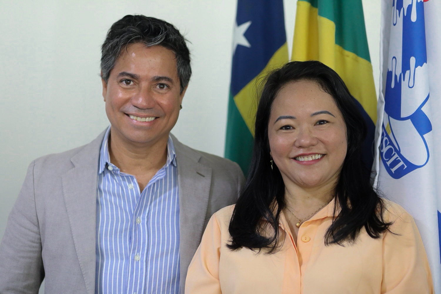 Eliane Midori Sussuchi e Rogério Patrício Chagas do Nascimento (Foto: Janaína Cavalcante/Ascom UFS)
