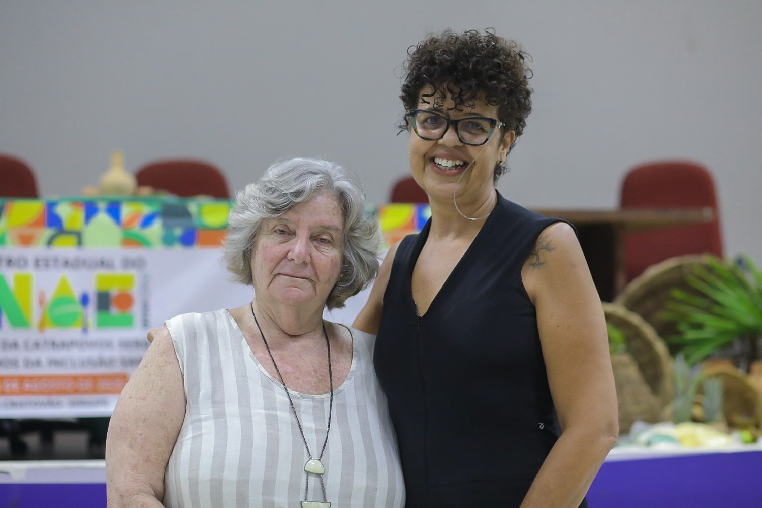 Fátima Menezes e Renata Lopes (Foto: Janaina Cavalcante/Ascom UFS)