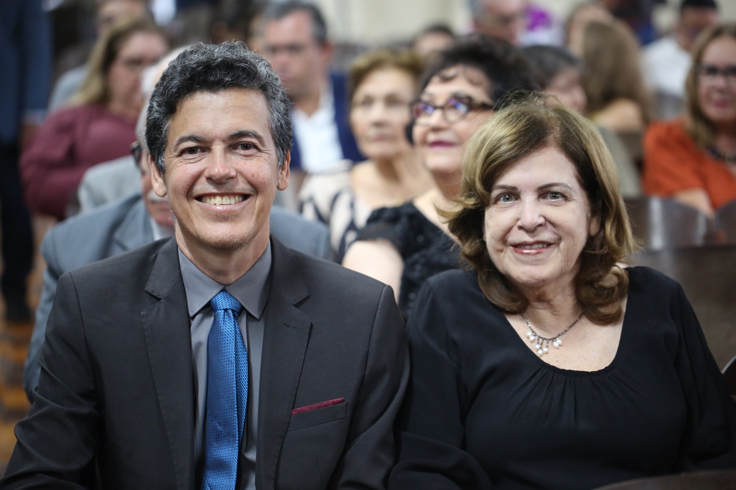 Reitor André Maurício e sua mãe, professora Alexandrina Conceição (Foto: Brunna Martins/Ascom UFS)