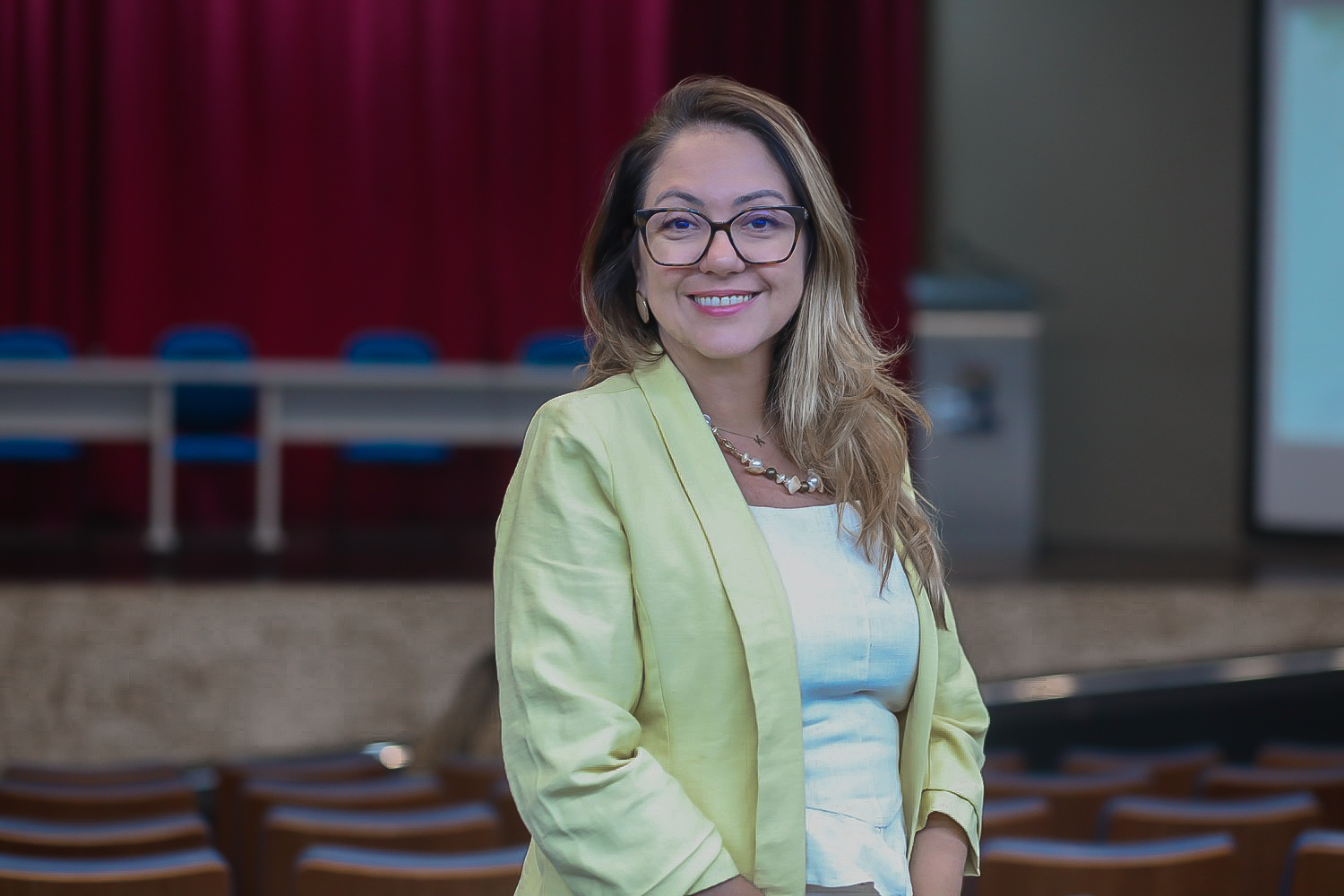 Coordenadora do projeto, professora Karyna Batista Sposato.