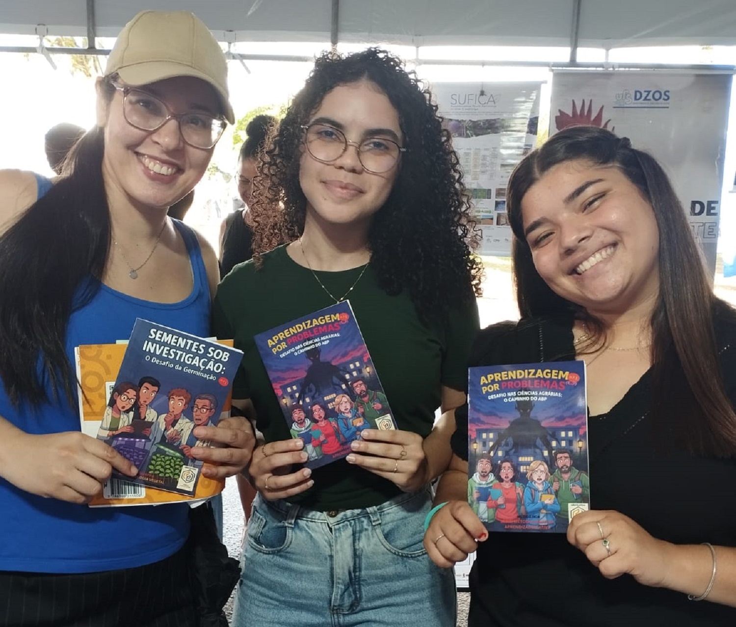 Estudantes com HQs (Foto: arquivo pessoal)