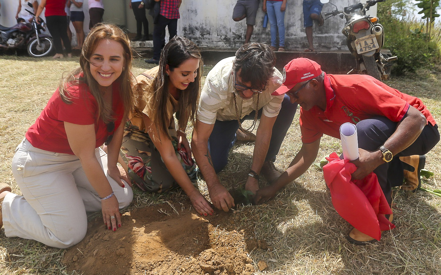 Na ocasião, também foram plantadas árvores como ato de celebração (Fotos: Brunna Martins/Ascom UFS)