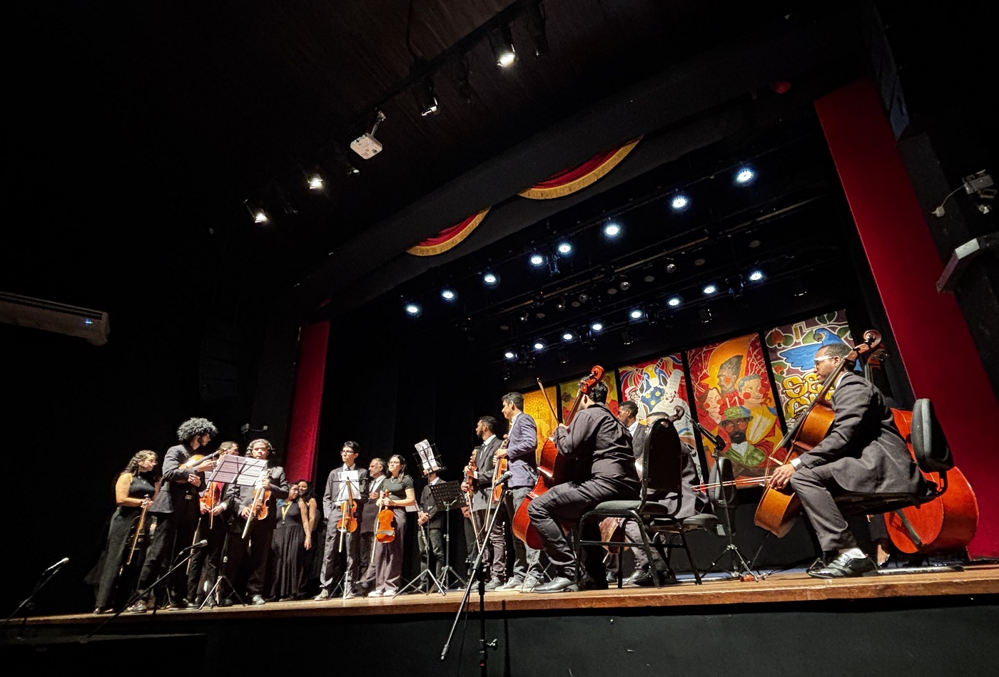 Evento aconteceu no Teatro Atheneu (Foto: Taís Dórea)