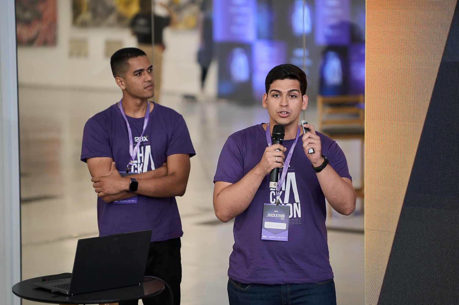 (Foto: Hackathon Radix & Maravalley)