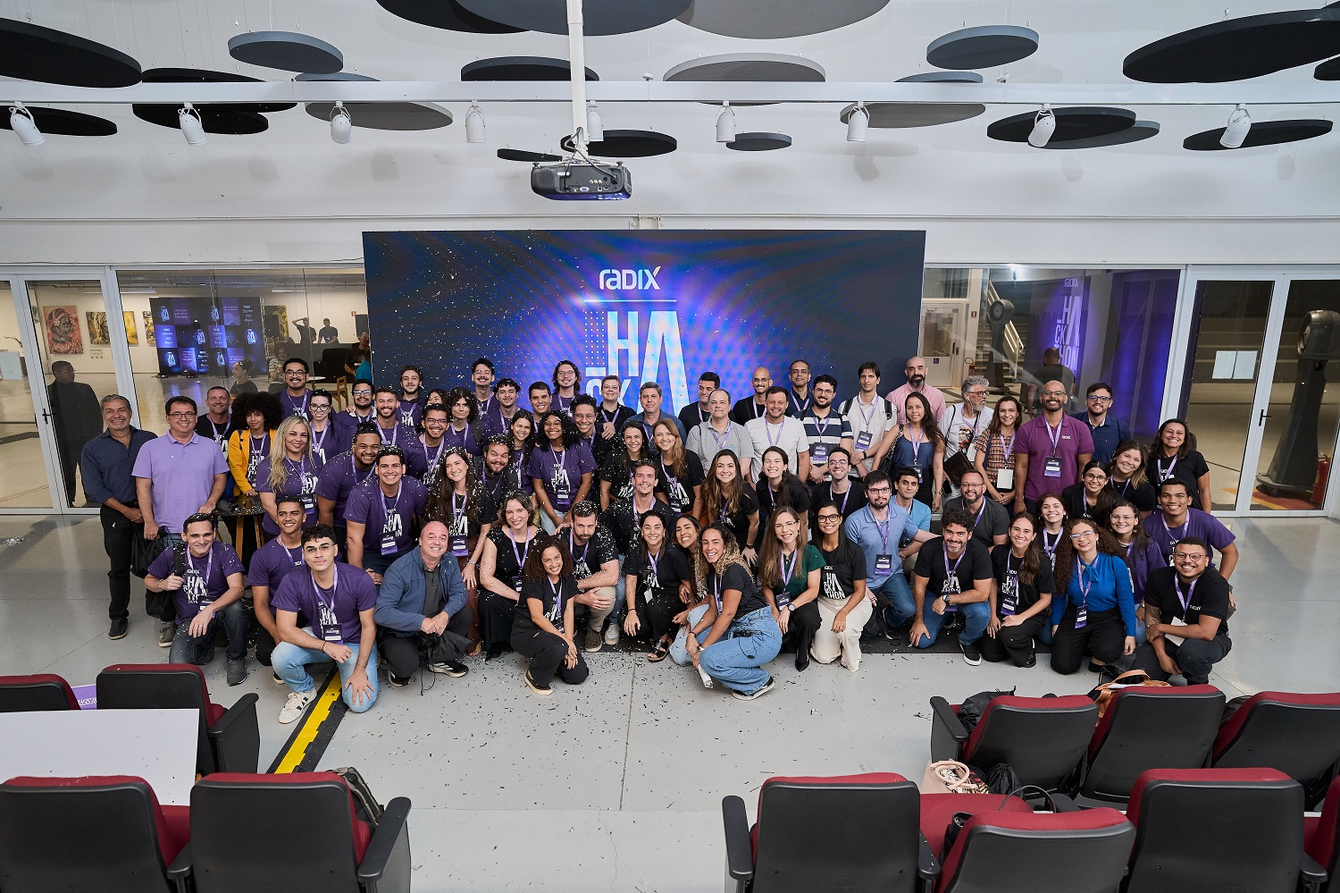 (Foto: Hackathon Radix & Maravalley)