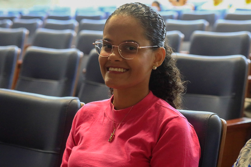 Fisioterapeuta Lorene Caroline Ramiro da Silva  (Foto: Janaína Cavalcante/Ascom UFS)