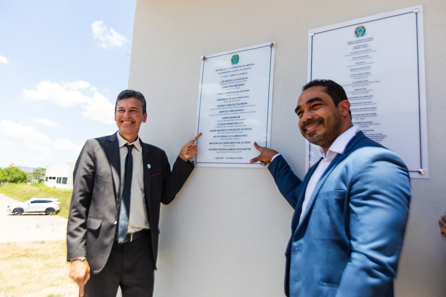 Reitor da UFS, André Maurício e diretor do campus de Lagarto, Makson Oliveira (Foto: Robério Luz/Ascom UFS)