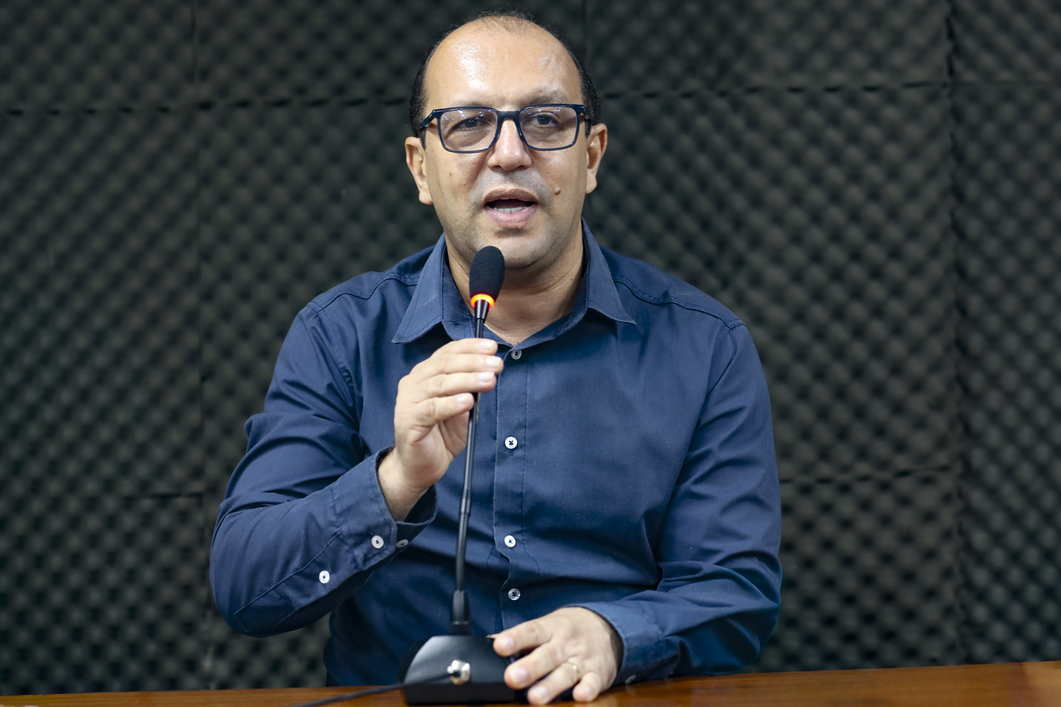 O secretário de Educação de Itabaiana, Éder Jesus Andrade. (Foto: Adilson Andrade/Ascom UFS)