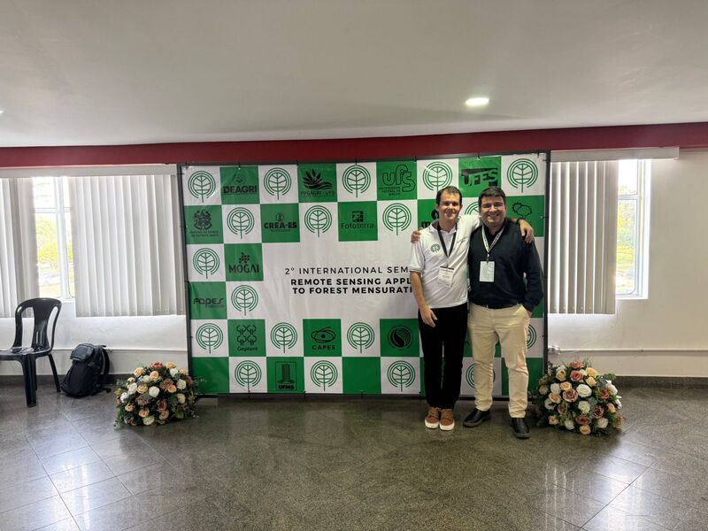 O professor André Quintão e o coordenador de Riscos e Controles, Itallo Romany. 
