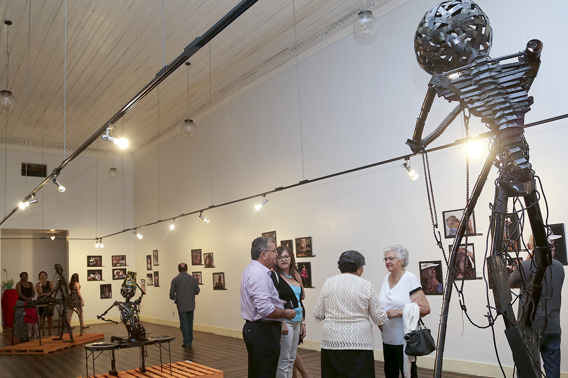 Cultart reabre com mostra de artes