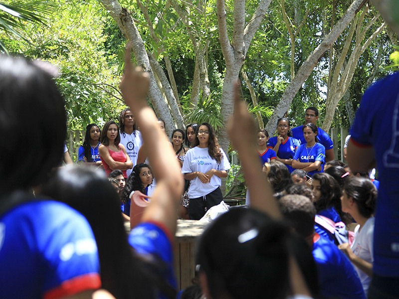 Os alunos interagiram com bolsistas e professores