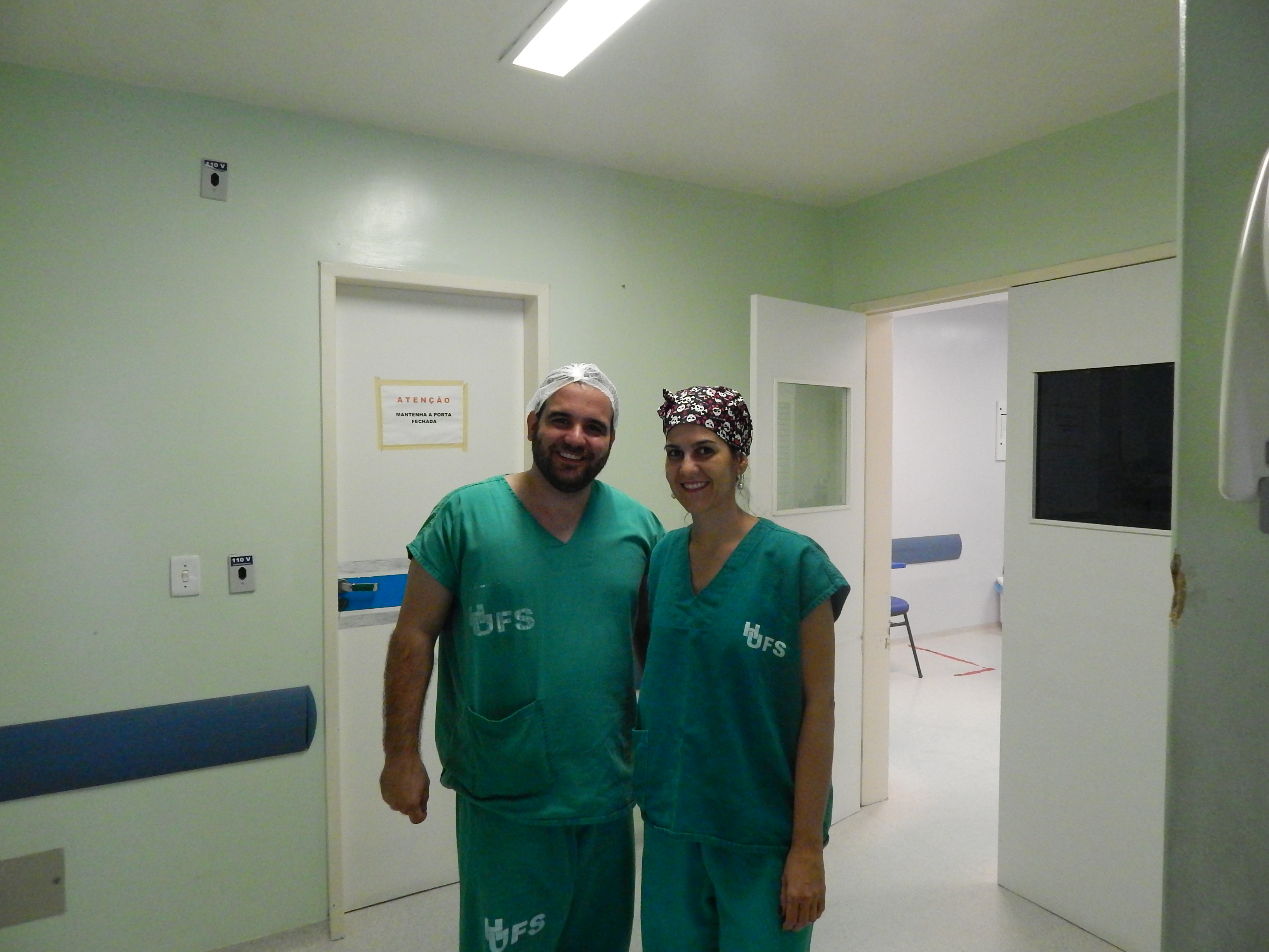 Enfermeiro Diogo Almeida e a médica ginecologista e obstetra Daniela Prado