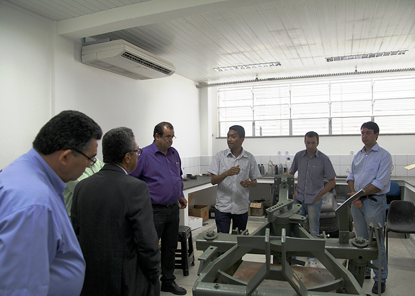 Apresentação de uma das salas do laboratório de prototipagem