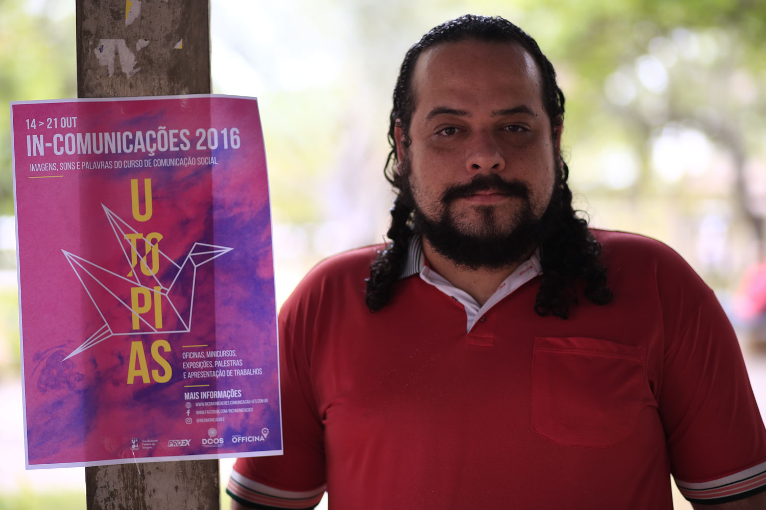 “A ideia de pensar utopia é a de sonhar com um mundo melhor”, diz o professor Mario Cesar, coordenador do In-Comunicações. (foto: Dayanne Carvalho/bolsista Ascom-UFS)