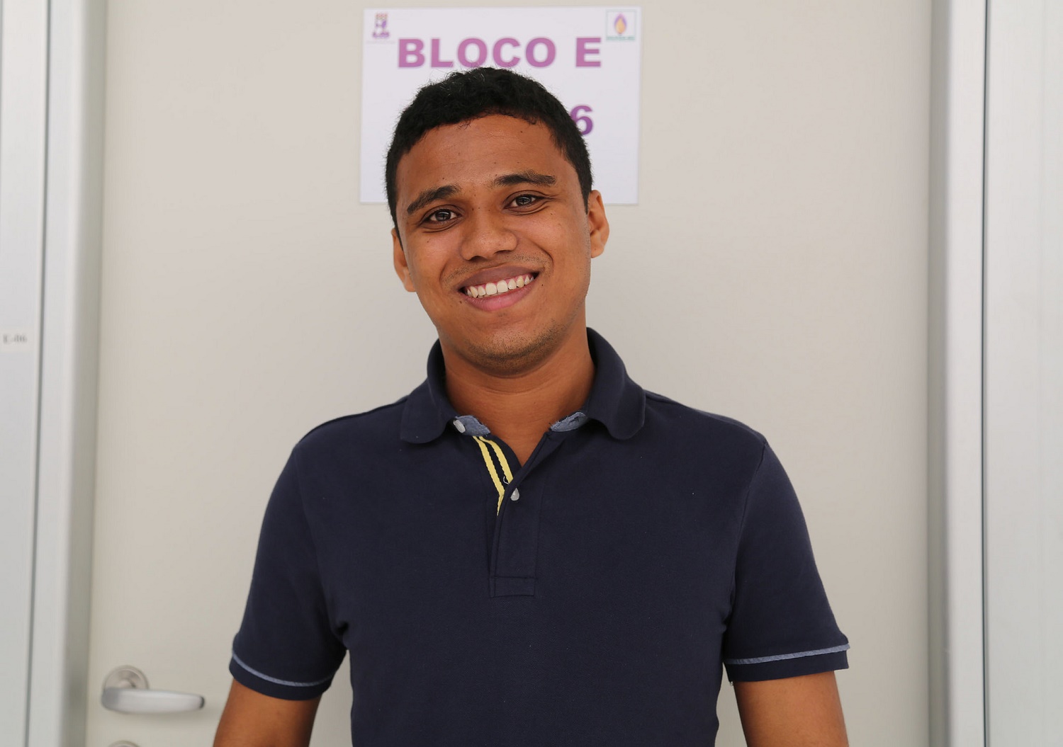 Anderson Santos, 22, do 7º período de Medicina Veterinária, apresentou o trabalho do Pibiti intitulado “Ação de extrato alcoólico de plantas sobre carrapatos da espécie Riphicephalus Boophilus”.
