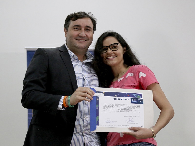 Estudantes e orientadores são premiados no último dia da Semac