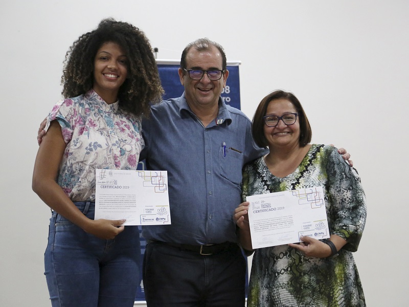 Estudantes e orientadores são premiados no último dia da Semac