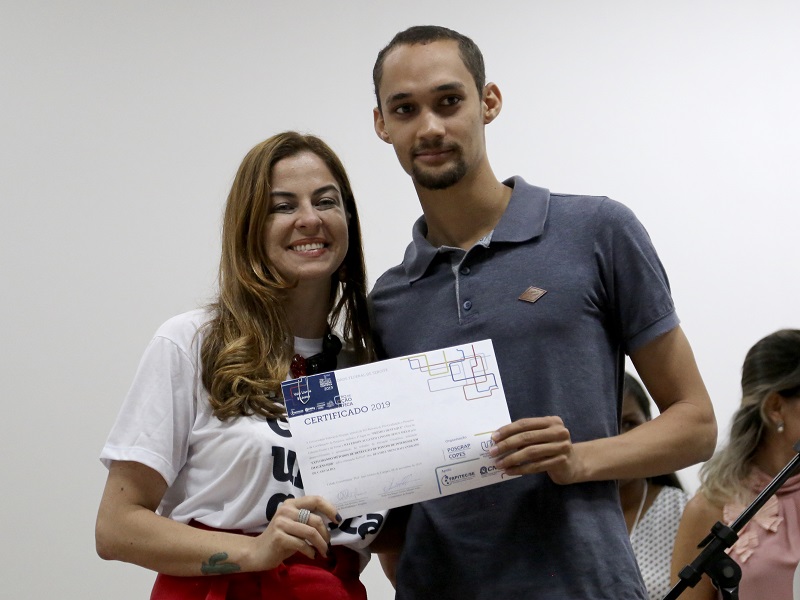 Estudantes e orientadores são premiados no último dia da Semac
