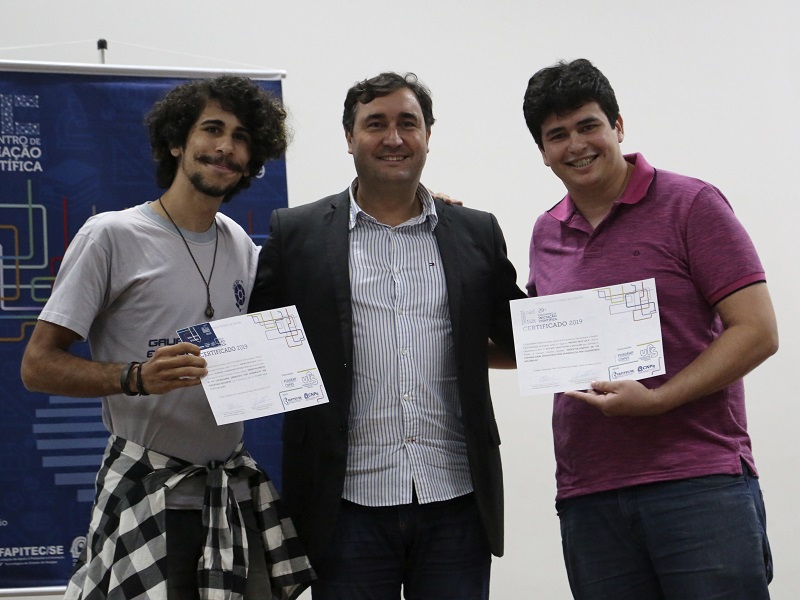 Estudantes e orientadores são premiados no último dia da Semac