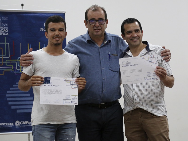 Estudantes e orientadores são premiados no último dia da Semac