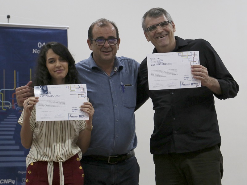 Estudantes e orientadores são premiados no último dia da Semac